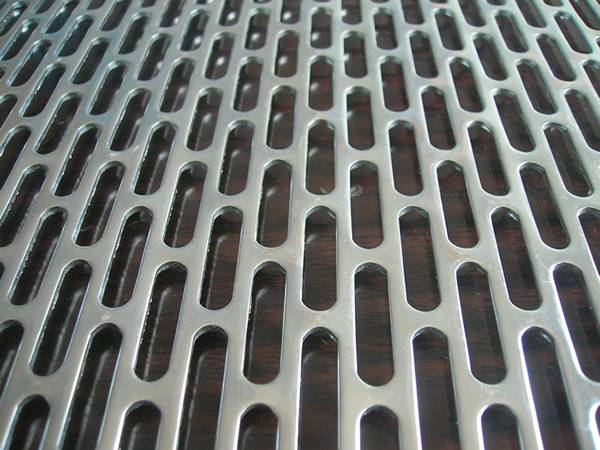 Perforated aluminum metal sheet with long oval holes